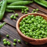 Grašak: koristi i štete za organizam, zdravlje muškaraca i žena, hemijski sastav